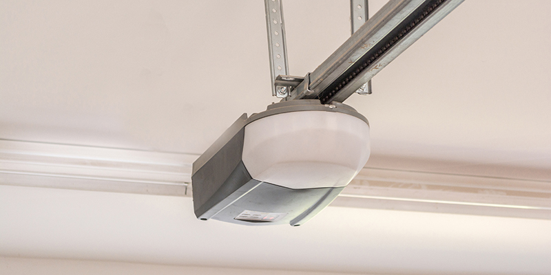 Your Garage Door Opener Buying Guide: Four Big Things That You Should Know