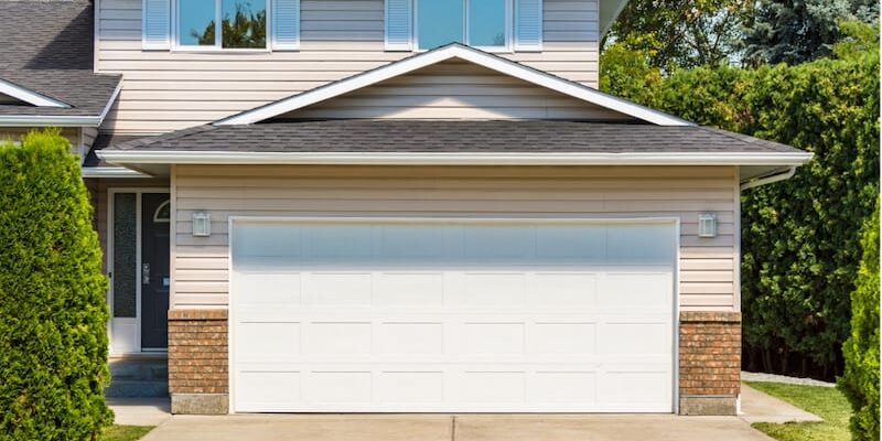 Different Types of Residential Garage Doors in Lake Bluff
