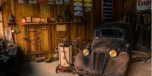 How to Clear Your Lake Villa Garage of Clutter