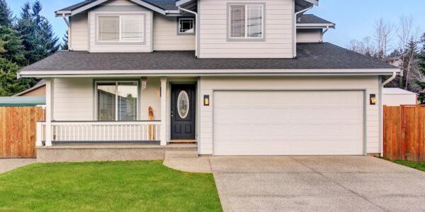 How Weather Affects Garage Doors Year-Round in Northern Illinois